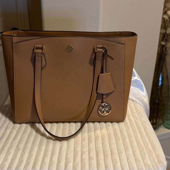 Tory Burch Robinson Tote Bag - Like New Condition